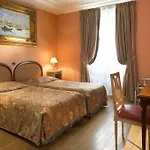 Bienvenue Hotel Paris