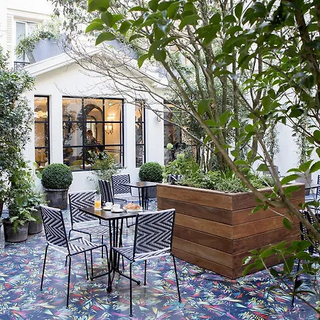 Hotel Bienvenue Paris