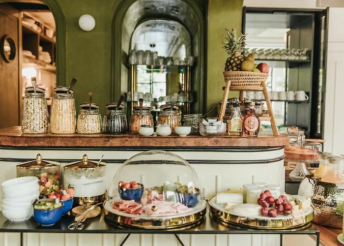 ホテル オテル ビアンヴニュ パリ