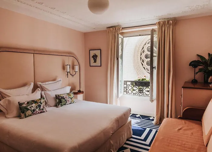 オテル ビアンヴニュ パリ